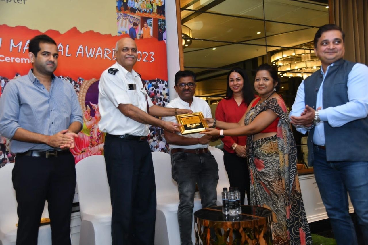 Felicitation ceremony of winning Ganesh mandals