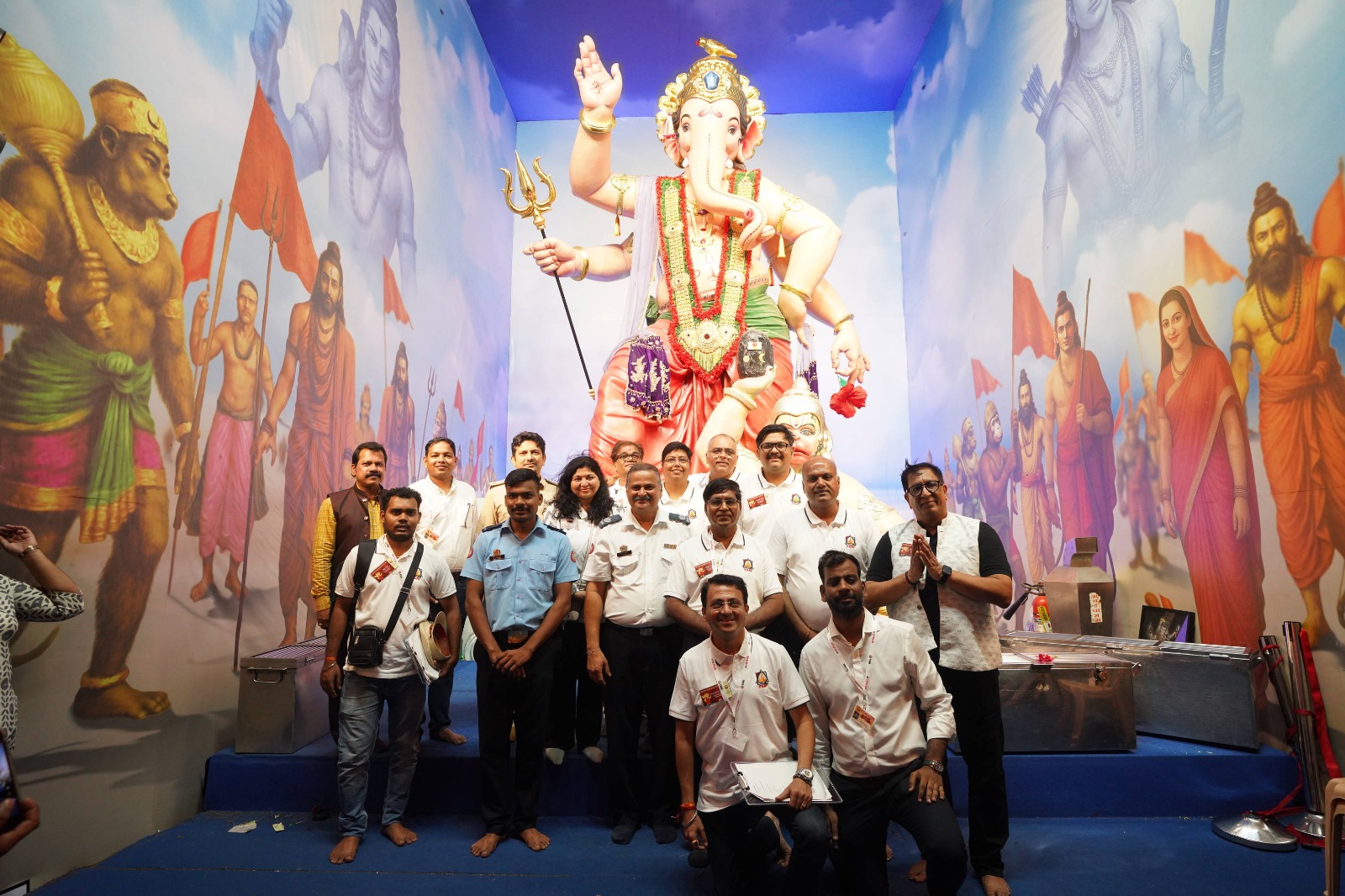 FSAI experts auditing a Ganesh mandal pandal